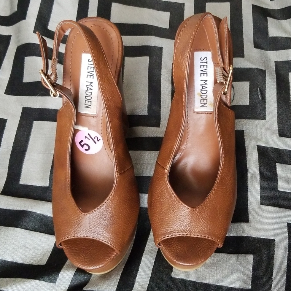 Steve Madden brown heels, pumps